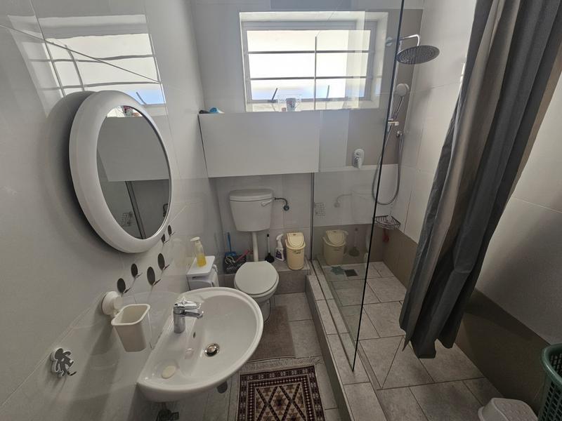 To Let 2 Bedroom Property for Rent in Rondebosch Western Cape